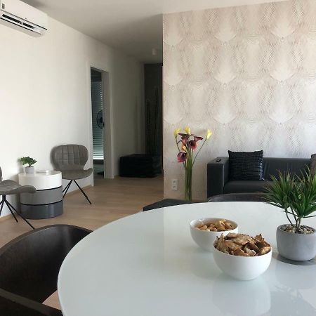 7Th Heaven Apartments Brno Bagian luar foto