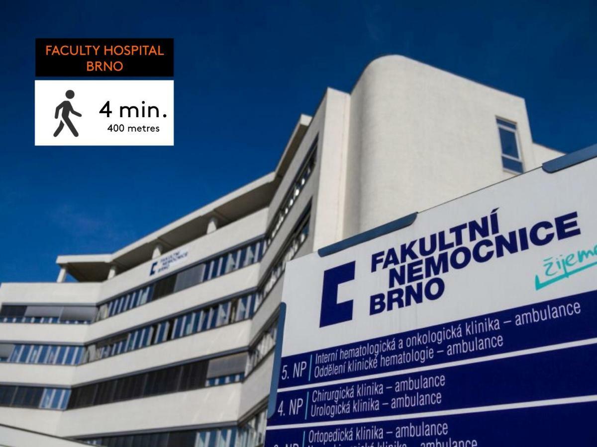 7Th Heaven Apartments Brno Bagian luar foto